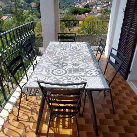 דירות אימפריה House In Caramagna מראה חיצוני תמונה