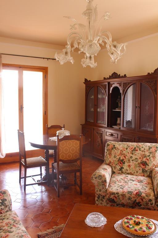 דירות אימפריה House In Caramagna חדר תמונה