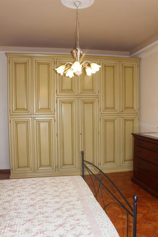 דירות אימפריה House In Caramagna חדר תמונה