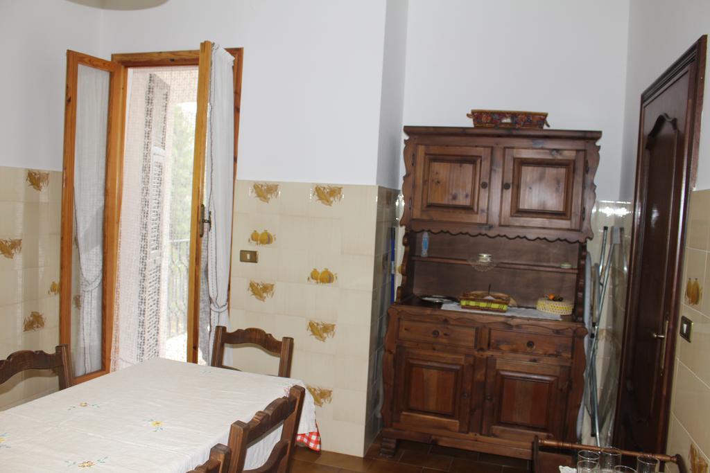 דירות אימפריה House In Caramagna חדר תמונה